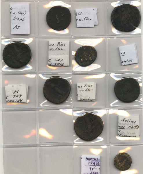 Lots und Sammlungen  Römer, 8 Bronzemünzen, dabei 5 Sesterzen, Antoninus Pius, Hadrianus, Nero, Nerva und Traianus, je um s oder besser, alle bereits bestimmt, bitte beachten Sie die Internetabbildungen