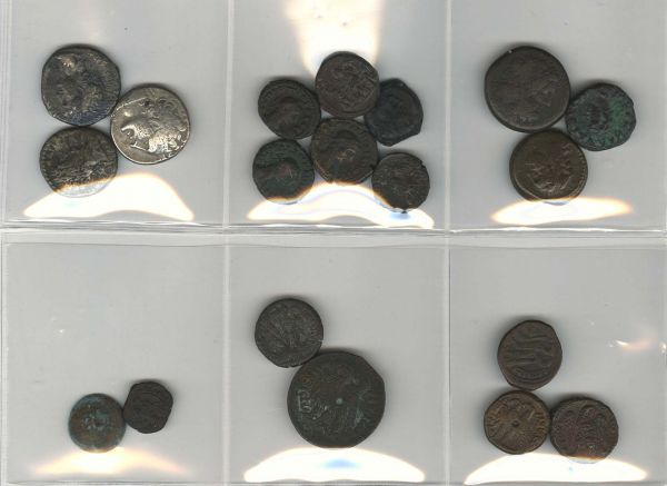 Lots und Sammlungen  Ptolemäer, 3x AR bzw. Billon Tetradrachme, dazu 16 Bronzemünzen aus der Ptolemäerzeit und von den Römern