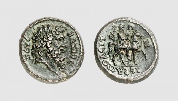 Empire. Phrygia. Hierapolis. 2nd century AD. Æ (7.14g, 1h). Laffaille 170 = Strauss 517 (this coin). Splendid dark green patina. Good very fine. From a private collection; Tradart 1993 (3) lot 120; former Maurice Laffaille (1902-1989) collection, Münzen & Medaillen 1991 (76) lot 51