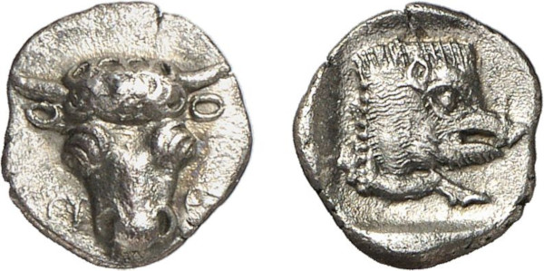 PHOKIS, Federal coinage. Circa 420-400 BC. AR Obol (0.91g). Facing boukranion. Rev. Forepart of boar right. Williams -. Williams post 131. Lightly toned. Extremely fine. Former Basil Demetriadi collection