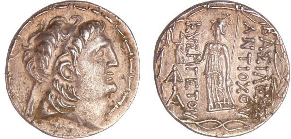 Seleucide - Antiochus VII, Euergetes - Tétradrachme (138-129 av J.-C.) A/ Tête du roi à droite.  R/ ΒΑΣΙΛΕΩΣ / ΑΝΤΙΟXΟΥ / ΕΥΕΡΓΕΤΟΥ deux monogrammes. Athéna à gauche tenant une Victoire. Coll. F. Febrer. Vente Alde 12-06-2012, lot 197. (REF: GC.7091-BMC.4.71.13-Pozzi.3001)