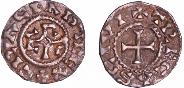 Charles II Le Chauve (840-877) - Denier (Troyes) A/ CRATIA D-I REX. Légende circulaire. Au centre; monogramme de Karolus.  R/ + TRECAS CIVI Croix. (REF: Nou.222b-Prou-543-544)