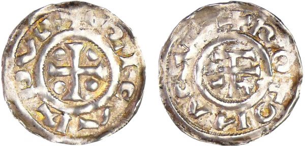 Normandie - Richard 1er et Hugues, archevêque de Rouen - Denier Hugues, archevêque de Rouen (943-996). A/ RICARDVS. Croix cantonnée de quatre besants.  R/ + ROTOMAGVS. Monogramme dégénéré avec un T, un H et un C (ou G). (REF: Bd.- - PA.- (3/20 ou 6/1) - Fécamp3367-4146 - L.208 )