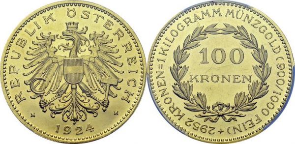 Ist Republic, 1919-1938. 100 Kronen 1924, Vienna. Obv. REPUBLIK ÖSTERREICH. Crowned eagle holding hammer and sickle, coat of arms on his chest. Rev. 2952 KRONEN = 1 KILOGRAMM MÜNZGOLD (900/1000 FEIN). Value within laurel wreath. KM 2831; Fr. 518. AU. 33.88 g. PCGS PR 63 CAM  